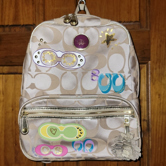 Coach Signature Poppy Applique Backpack Rare Limited Edition F17939 - Picture 2 of 16